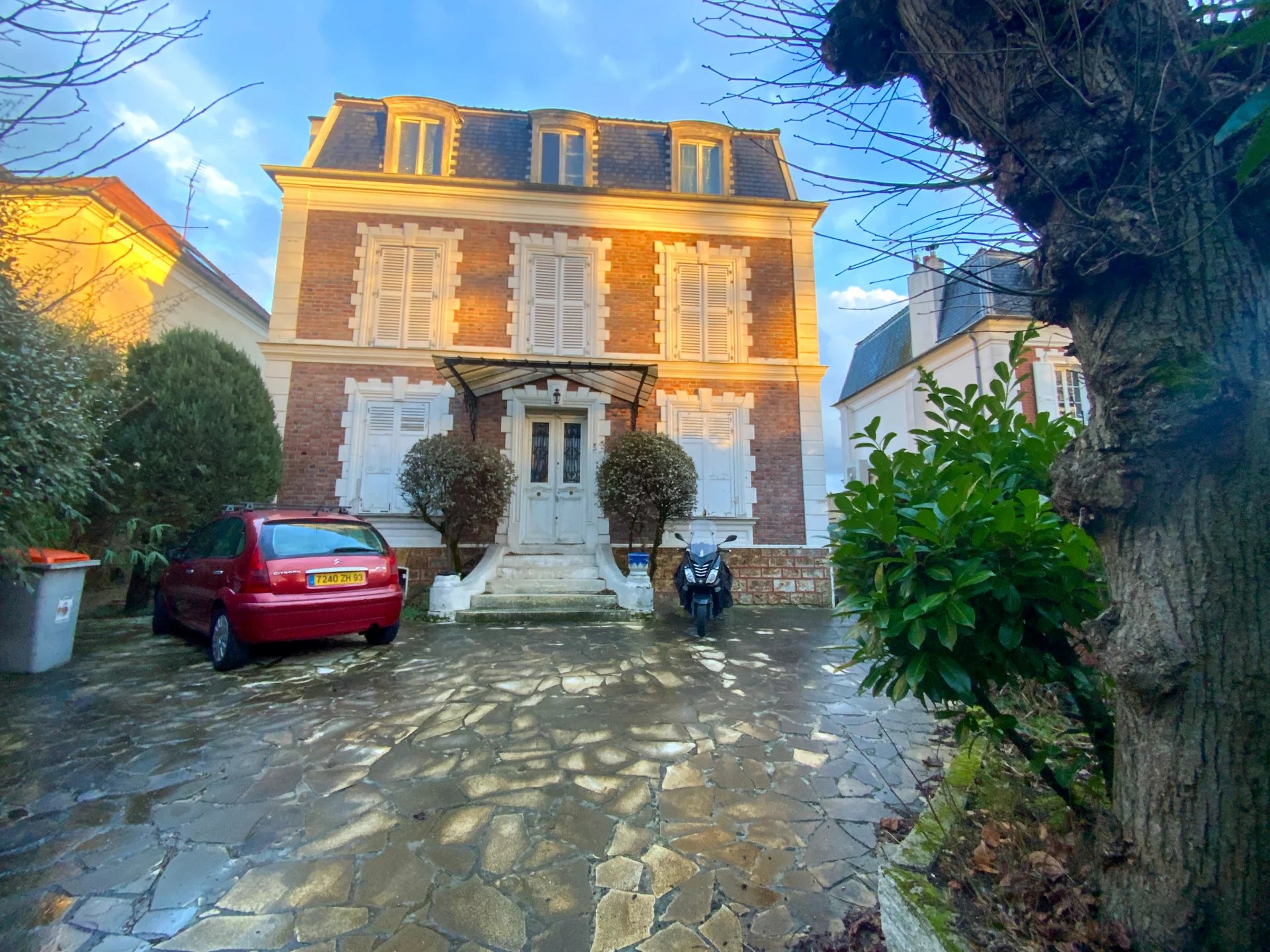 Maison, 9 pièces, 220m2